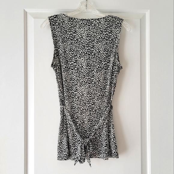 Ruffled Leopard Animal Print Sleeveless Blouse Liz Claiborne - Picture 4 of 8